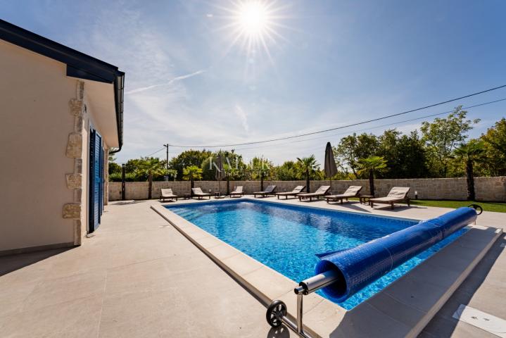 Otok Krk, Dobrinj - luksuzna villa 185m2