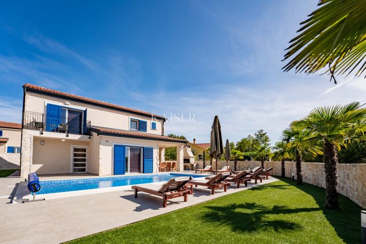 Otok Krk, Dobrinj - luksuzna villa 185m2