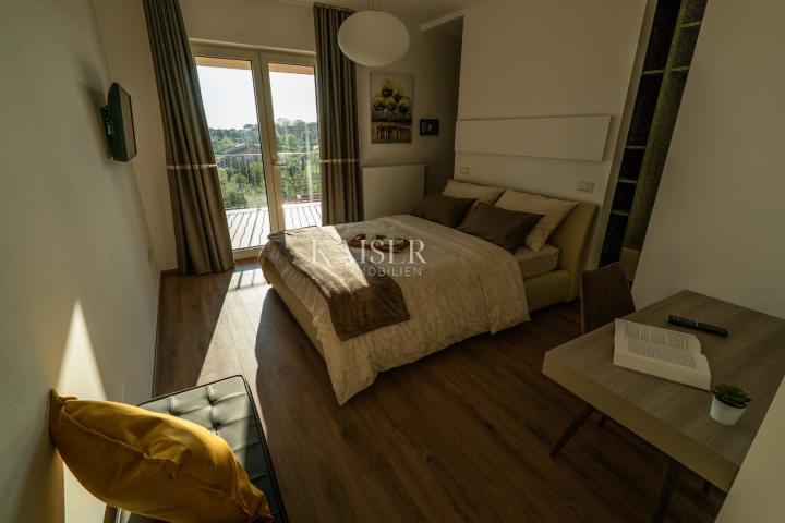 Istra - okolica Poreča - vila s bazenom, 380 m2