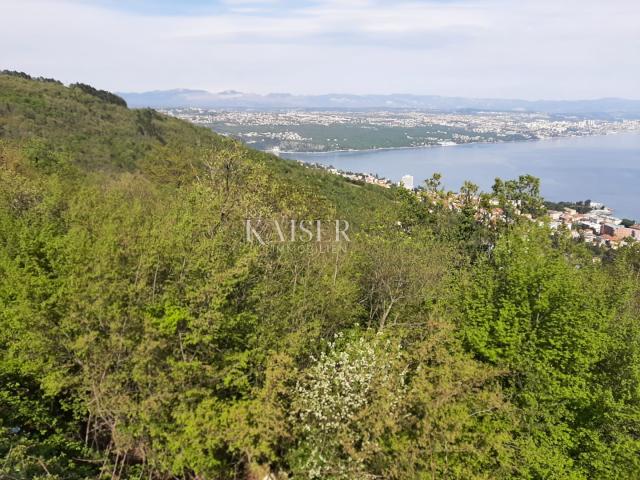 Veprinac, Veprinac- Land with a unique view of the sea