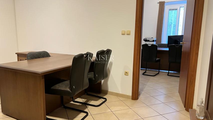 Business premise Centar, Pula, 40m2