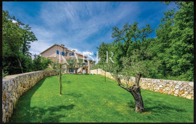 Insel Krk, Dobrinj - renoviertes altes Haus 170 m2