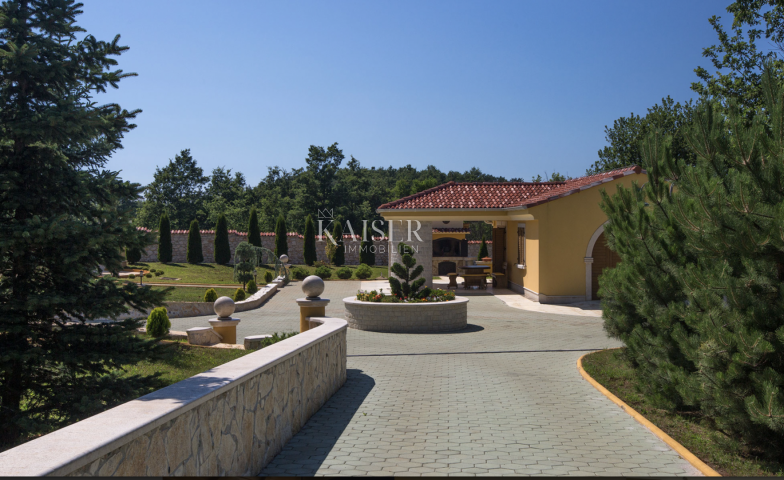 Istra, Pazin - jedinstveno imanje, 42. 000 m2