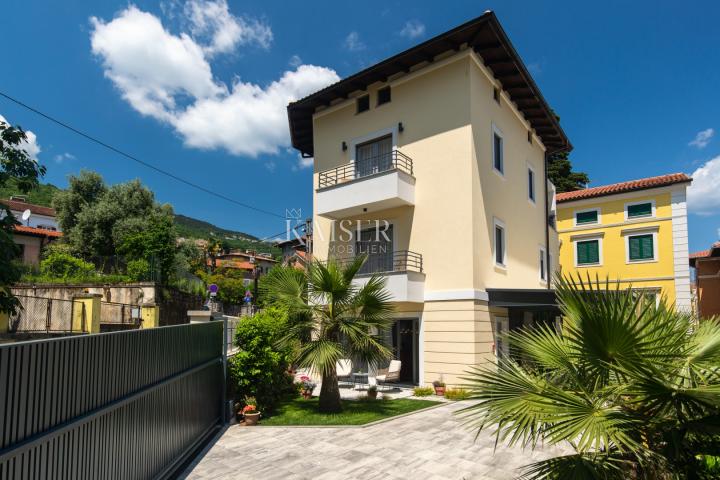 Opatija- ekskluzivna vila u samom centru, 216m2