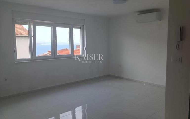 Crikvenica - apartment in a new building with a sea view