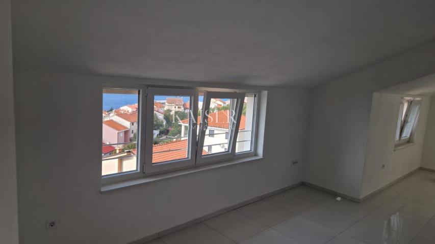 Crikvenica - apartment in a new building with a beautiful view of the sea