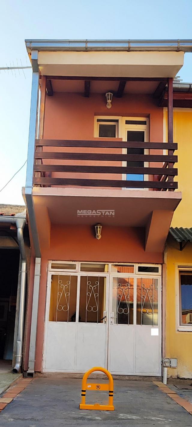 Pančevo strogi centar, triplex