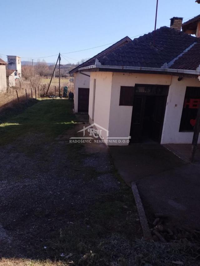 Gornji Milanovac, Beršići, Kneza Mihaila, 160m2, terasa ID#1297