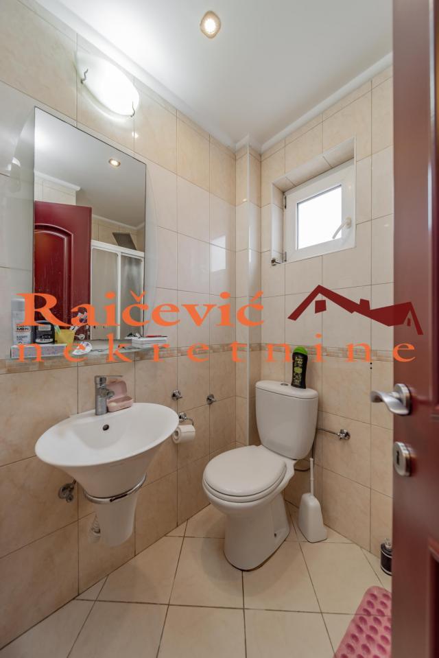 VOZDOVAC VOZDOVAC 115m2 , T , 200000e