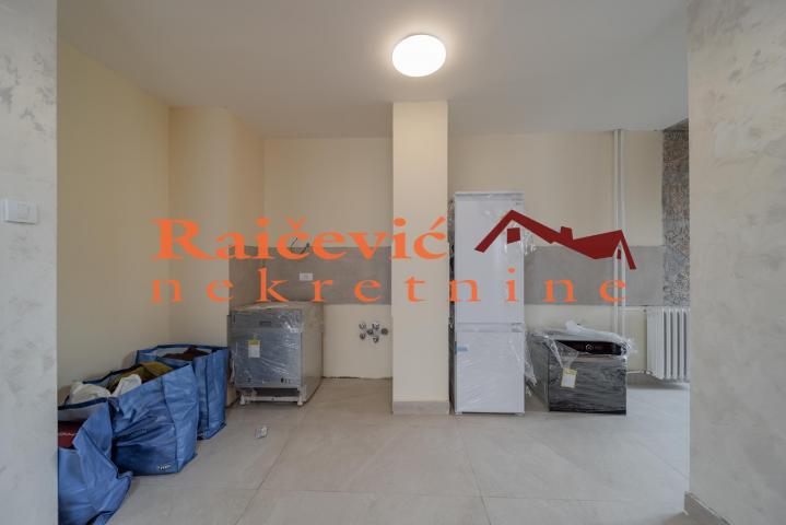 VOZDOVAC BANJICA 86m2 , fb , 214000e