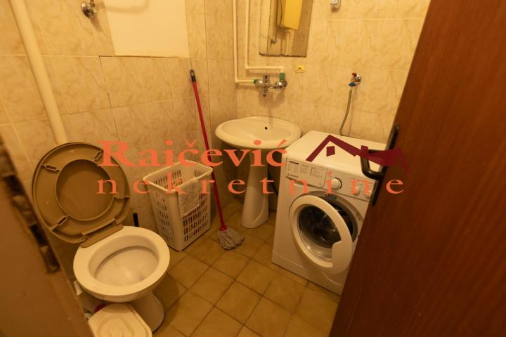 SAVSKI VENAC CENTAR 85m2 , T , 189000e