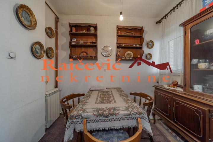 RAKOVICA PETLOVO BRDO 91m2 , T , 128000e