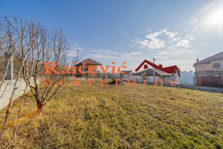 RAKOVICA MILJAKOVAC 992m2 , 170000e