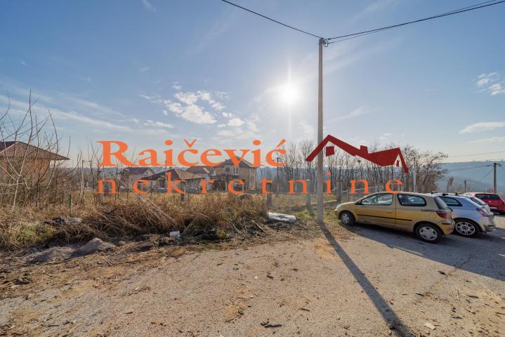 RAKOVICA MILJAKOVAC 992m2 , 170000e