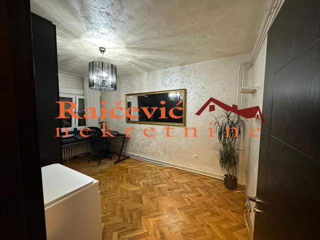 STARI GRAD CENTAR 79m2 , L , 269000e