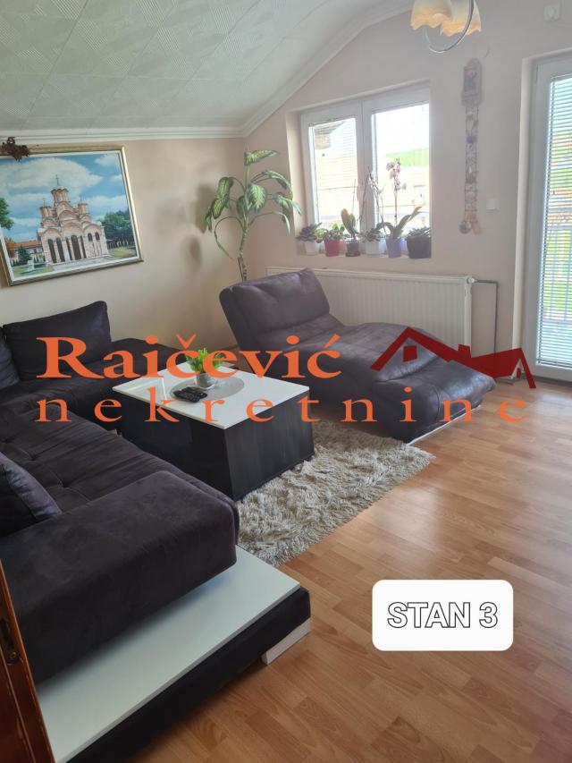 RAKOVICA MILJAKOVAC 300m2 , 6T , 450000e