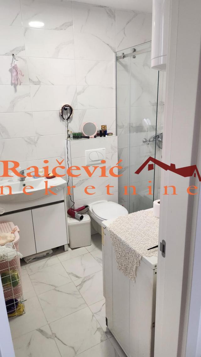 MLADENOVAC MLADENOVAC 44m2 , T , 59500e