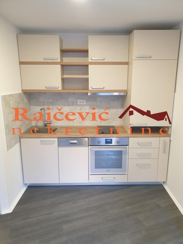 STARI GRAD DORCOL 52m2 , 157000e