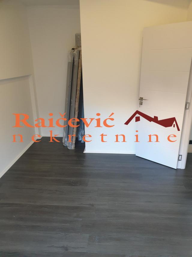 STARI GRAD DORCOL 52m2 , 157000e