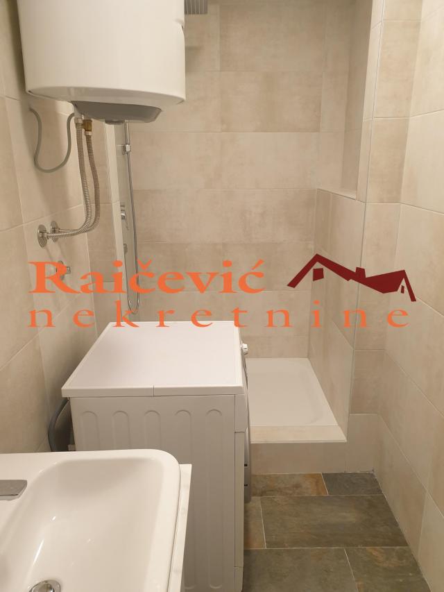 STARI GRAD DORCOL 52m2 , 157000e