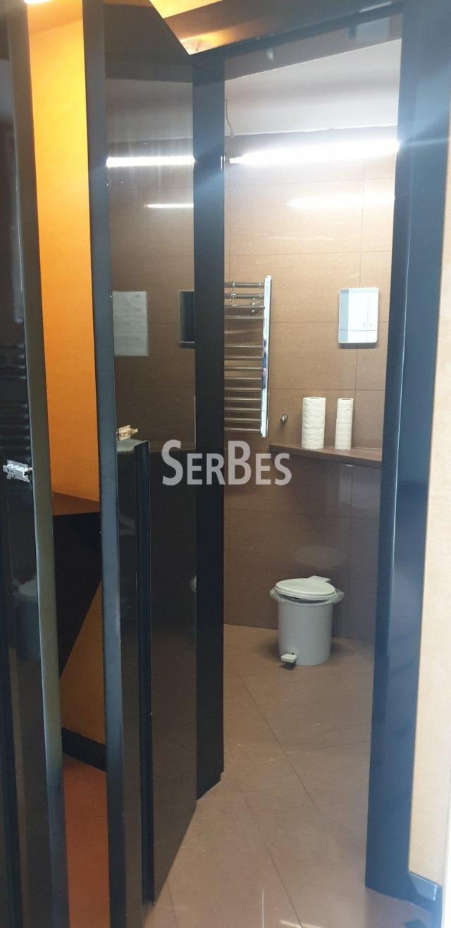 Ulični lokal 110m2 u širem centru ID#1498