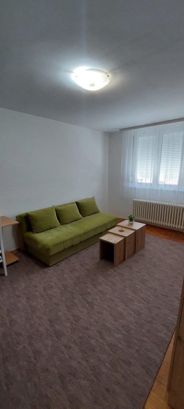 NOVI SAD - SAJAM - 34. 00 m2