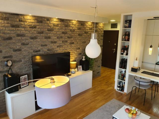 NOVI SAD - SAJAM - 62. 00 m2