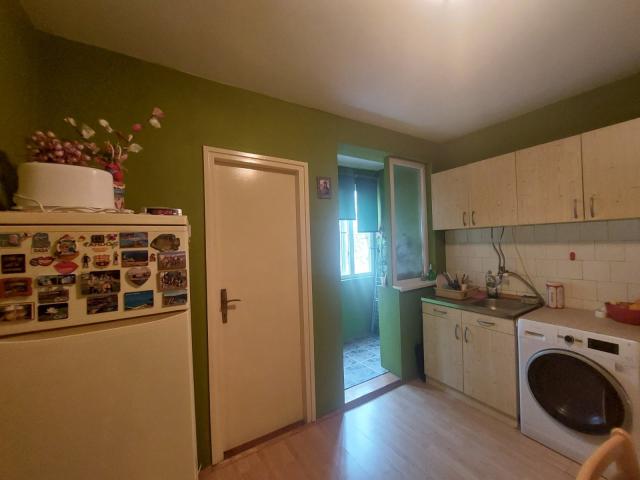 NOVI SAD - SATELIT - 48. 00 m2