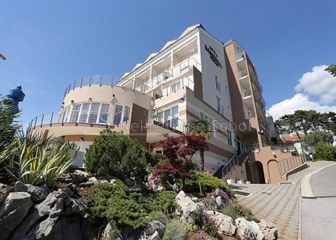 Crikvenica, Selce - Hotel, 5000 m2