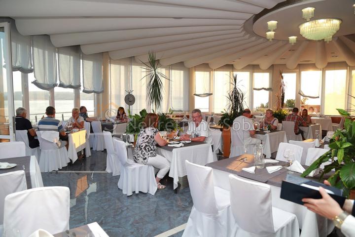 Crikvenica, Selce - Hotel, 5000 m2