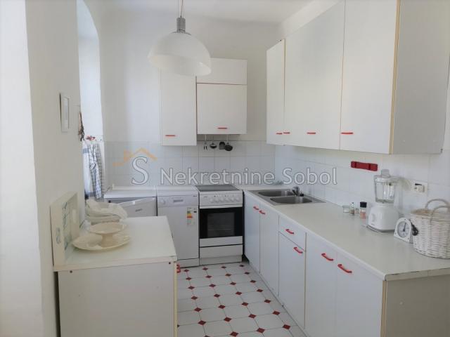 Mali Lošinj - 3SKL, 64. 50 m2