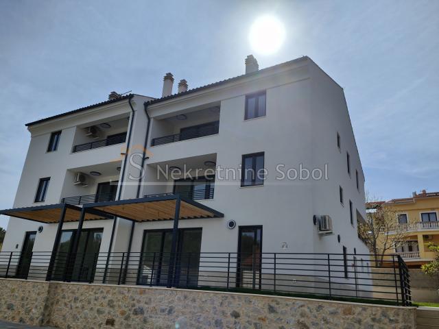 Nerezine, Otok Lošinj - Dvoetazni stan, 75. 65 m2