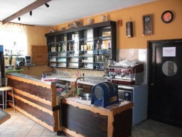 Mali Lošinj - Restoran, 385 M2