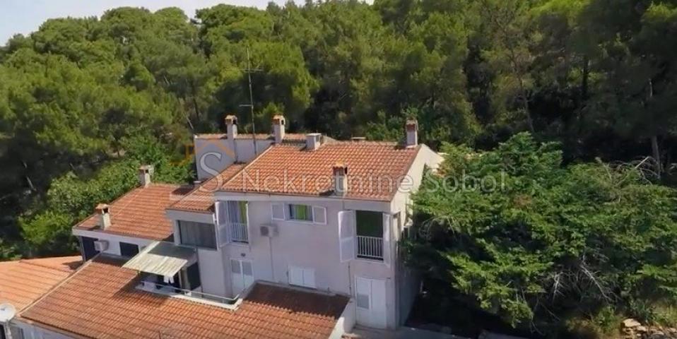 Mali Lošinj - 3S+DB, 86. 13 M2