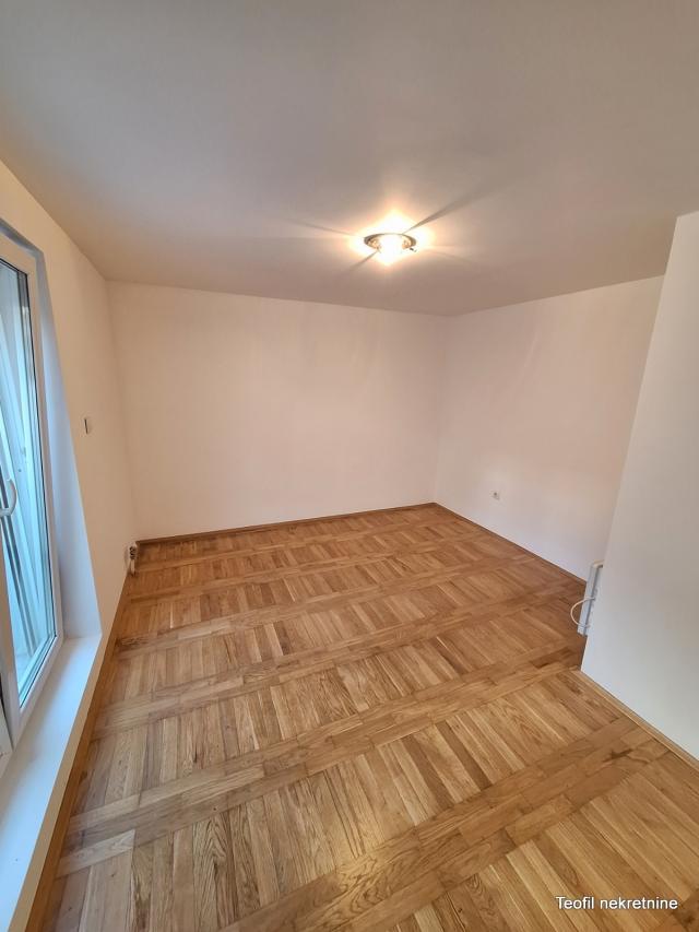 VOZDOVAC ŠUMICE 52m2 , (55) , 89900e