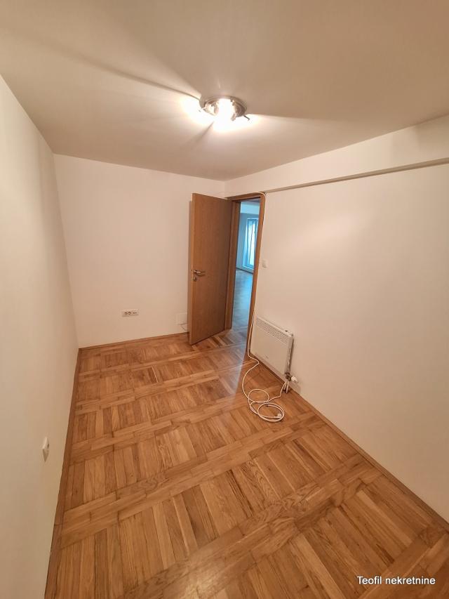 VOZDOVAC ŠUMICE 52m2 , (55) , 89900e