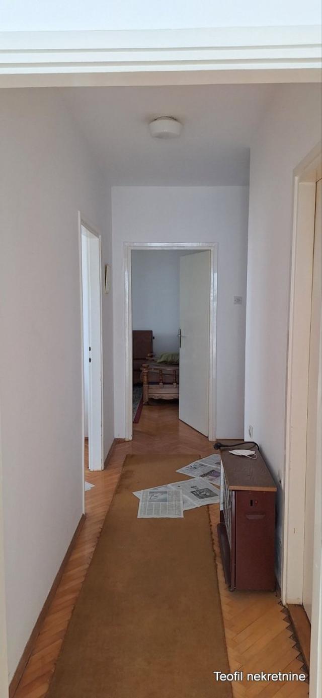 PALILULA PADINSKA SKELA 54m2 , 2T , 60000e