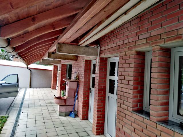 LAZAREVAC LAZAREVAC 480m2 , 90 , 259000e