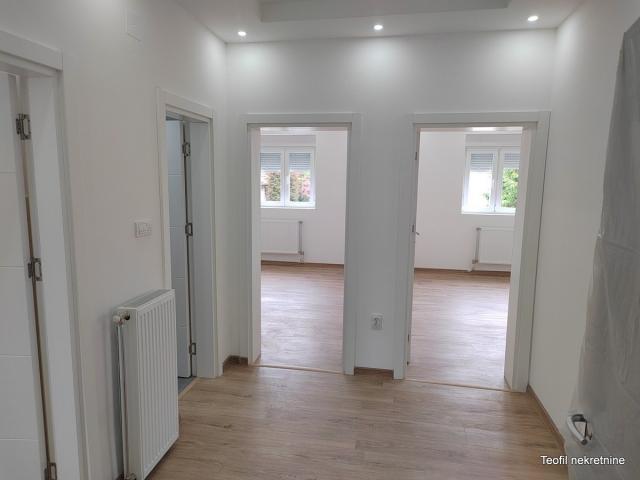 ZEMUN BATAJNICA 80m2 , (T) , 136000e