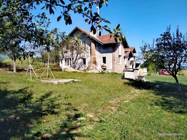 LAZAREVAC LJIG 479m2 , 115000e