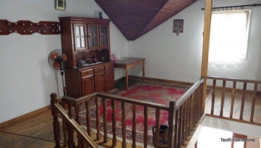 LAZAREVAC LJIG 479m2 , 115000e