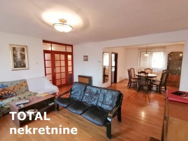 4 Četvorosoban stan NOVI SAD, 163150€