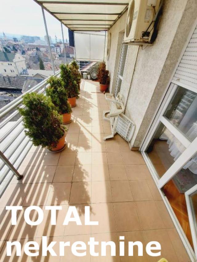 4 Četvorosoban stan NOVI SAD, 251500€