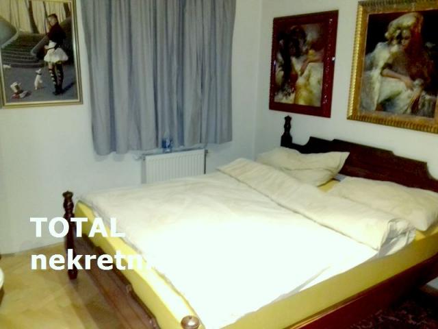 4 Četvorosoban stan NOVI SAD, 228660€