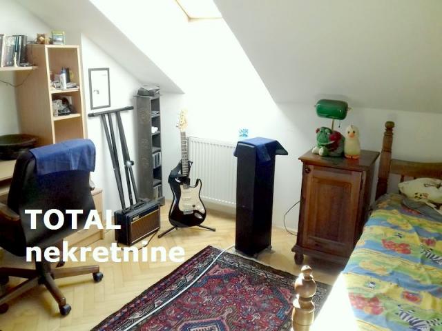 4 Četvorosoban stan NOVI SAD, 228660€