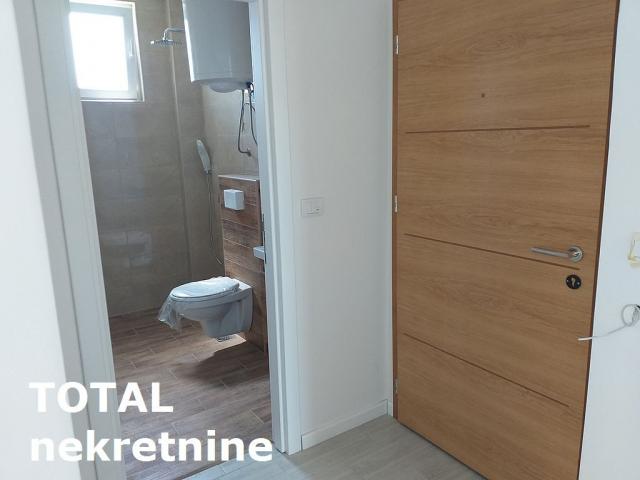 4 Četvorosoban stan NOVI SAD, 224330€