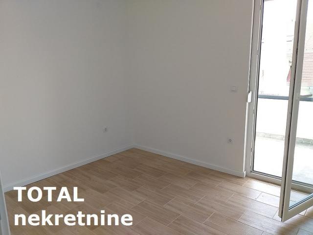 4 Četvorosoban stan NOVI SAD, 224330€