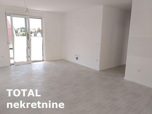 4 Četvorosoban stan NOVI SAD, 224330€