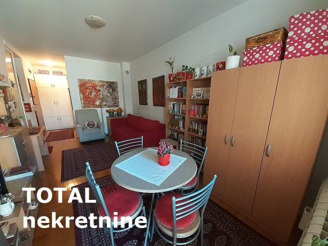 1 Jednosoban stan NOVI SAD, 87550€