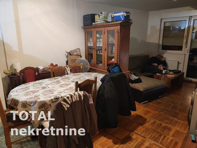 3 Trosoban stan PETROVARADIN, 123600€